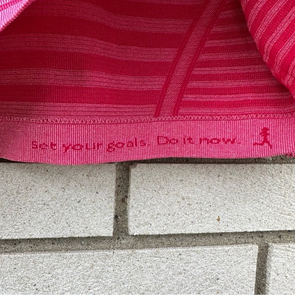 Lululemon Swiftly Tech Long Sleeve Crew Heathered Berry Rumble Pink Striped - Picture 4 of 12